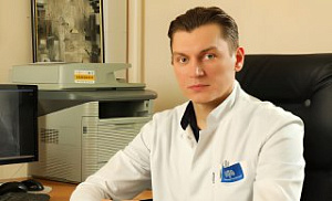 Заведующий отделением кардиохирургии НПЦ интервенционной кардиоангиологии Андрей Панков назвал основные факторы, которые могут приводить к возникновению тромбов