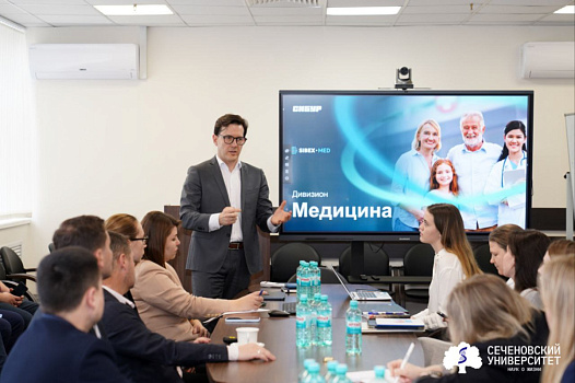  Ученые Сеченовского Университета обсудили с представителями СИБУРа перспективы разработки совместных инновационных решений для здравоохранения 